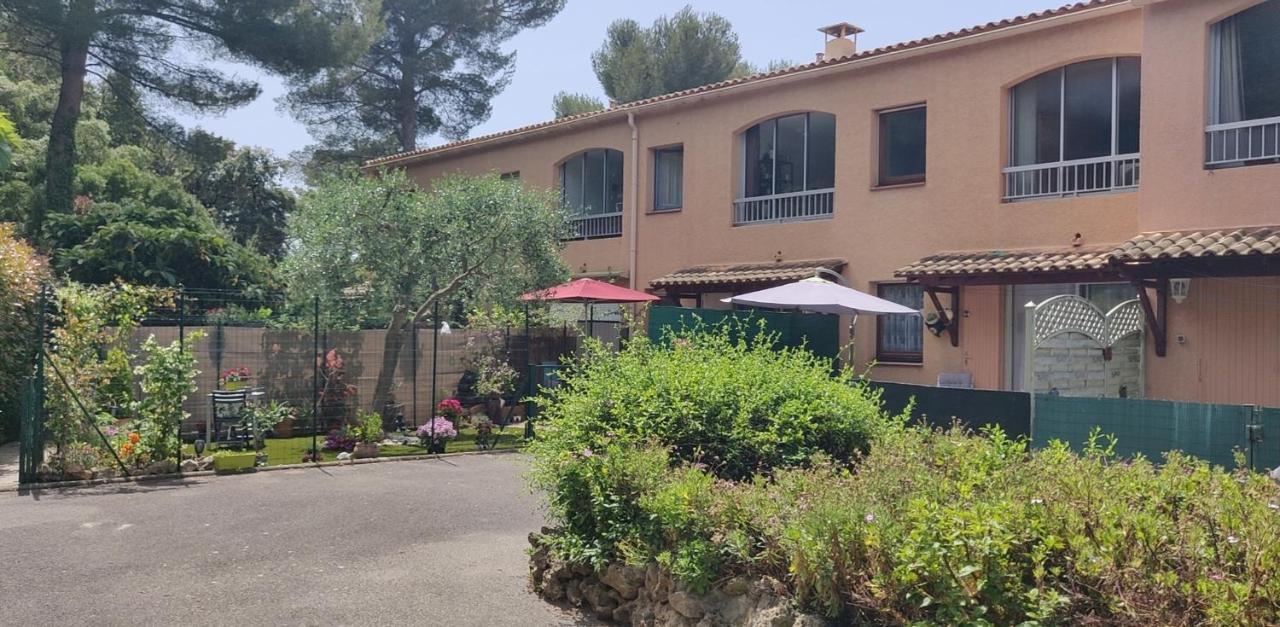 Appartement T2 46M2 Avec Grande Terrasse Sanary-sur-Mer Eksteriør billede